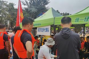 沃西：湖人需要开球队会议 他们能击败强队却在主场输球